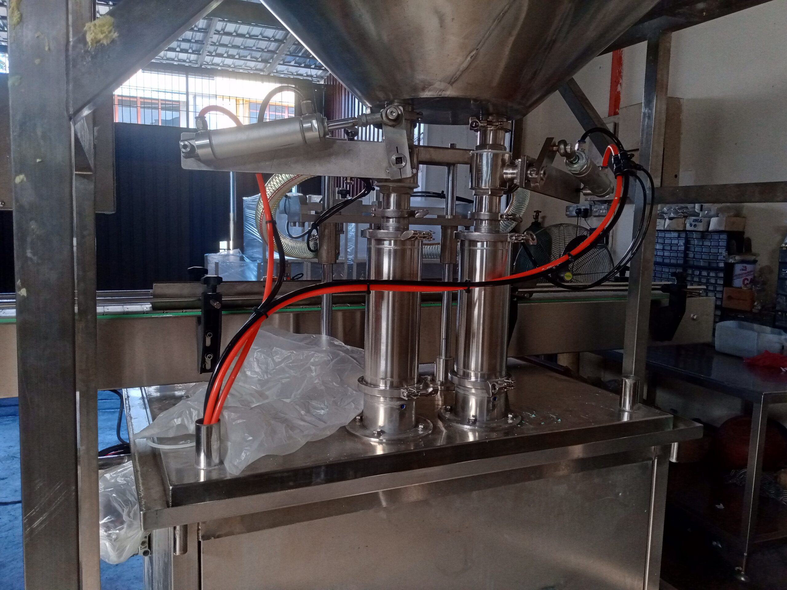 Pure Automation - Servo Piston Liquid Filling for Packaging & Printing manufacturing with automation systems