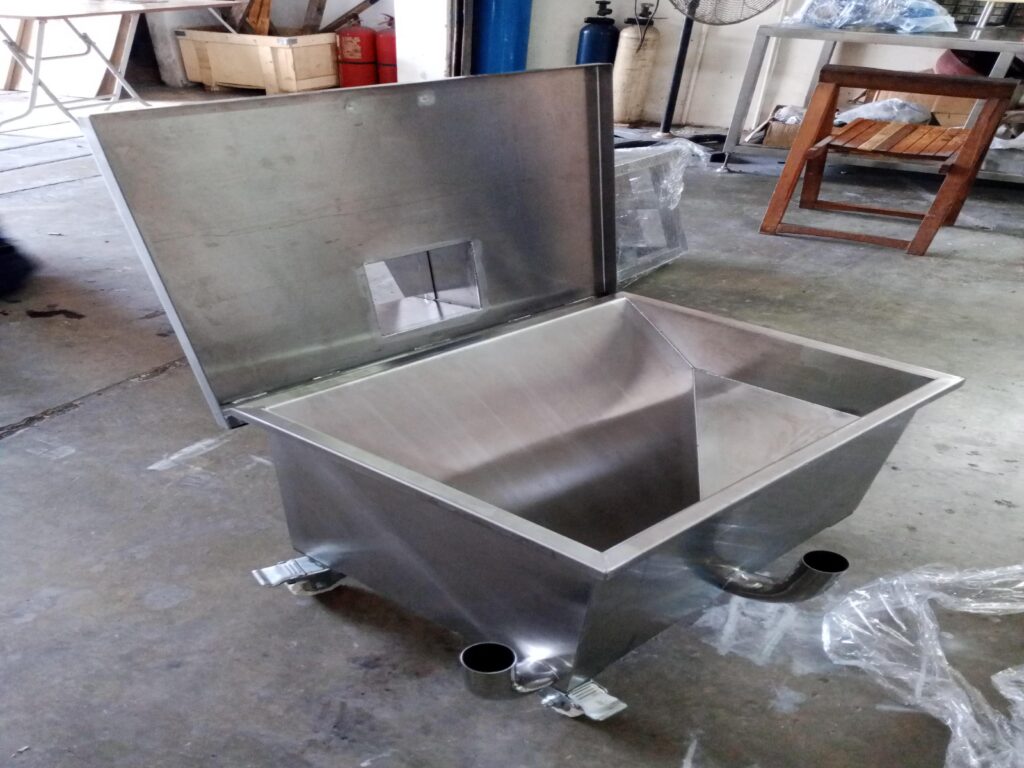 Pure Automation - SS Storage Tank for Food & Beverage Manufacturing with Industrial Automation System